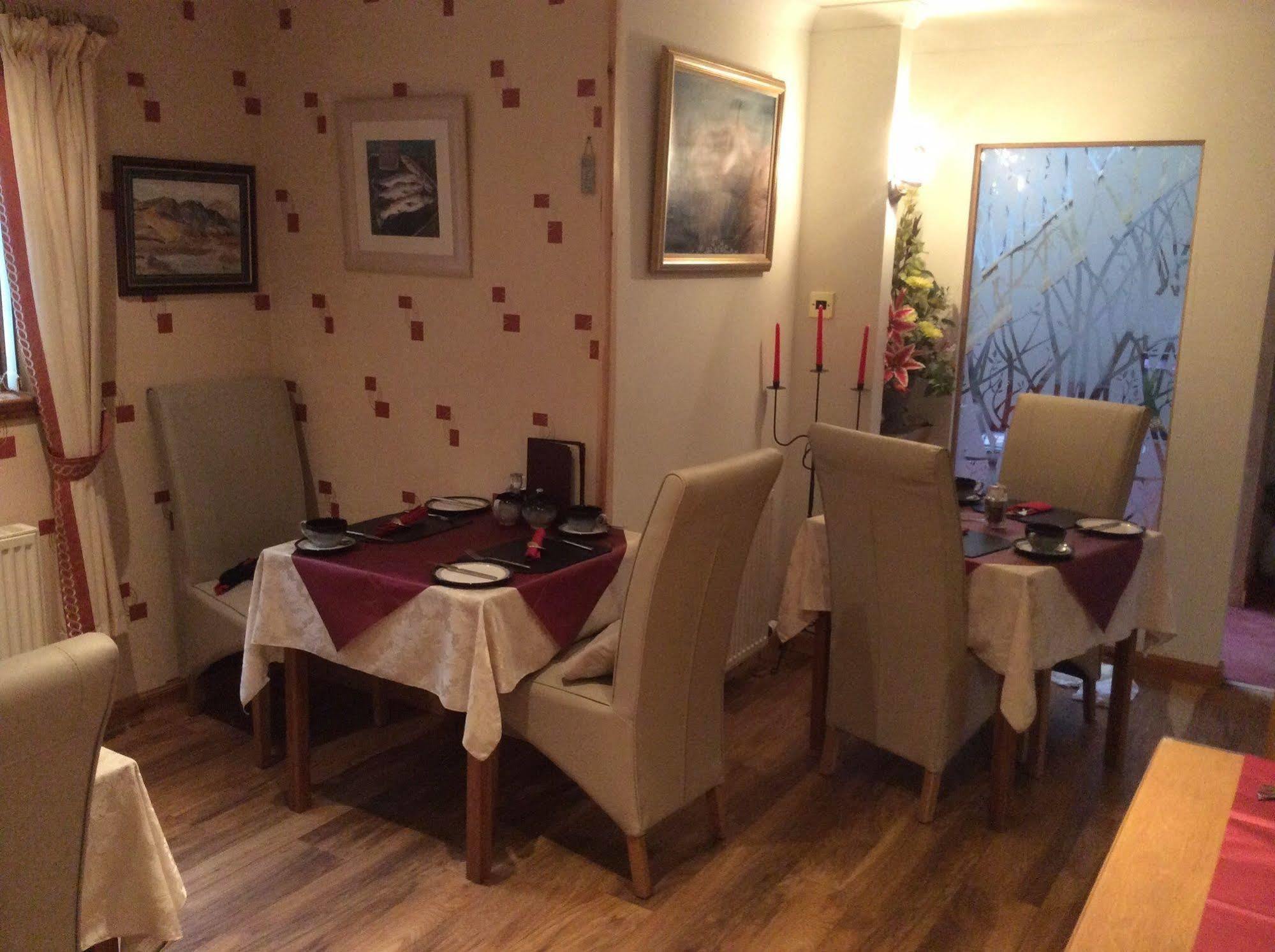 Castleview Bed & Breakfast Dufftown Ngoại thất bức ảnh