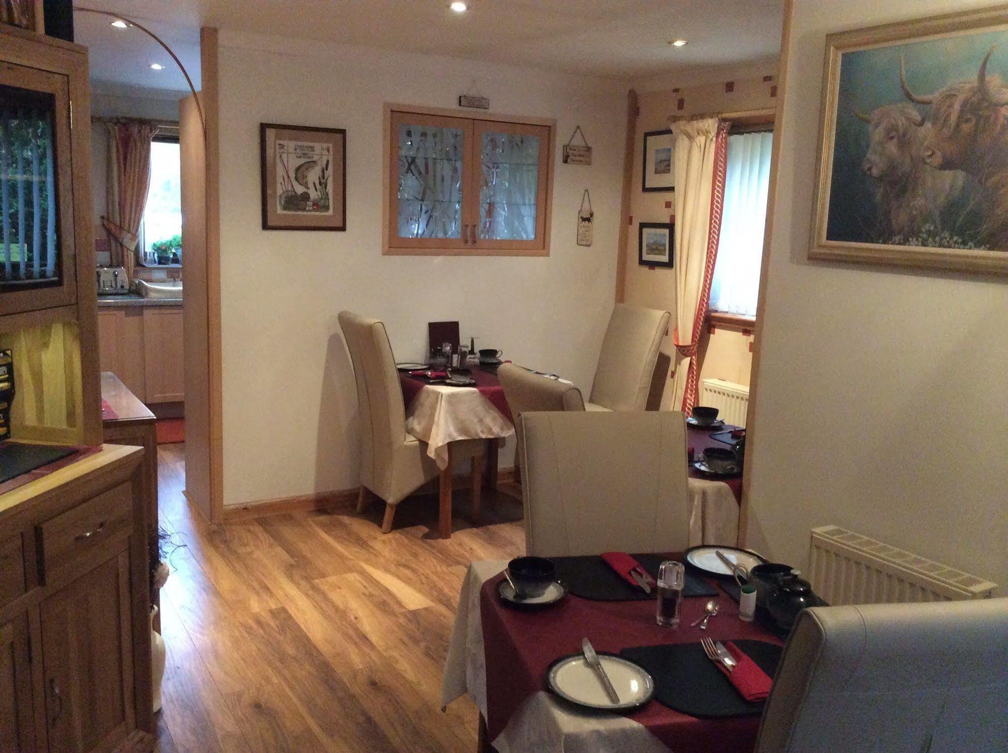 Castleview Bed & Breakfast Dufftown Ngoại thất bức ảnh